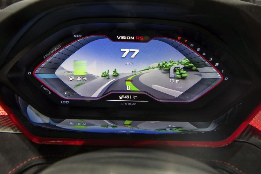 Панель приборов Skoda Vision RS 2018 года  (фото 13 из 37)
